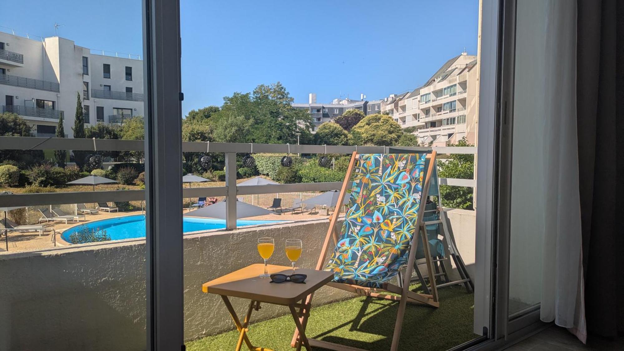 Studio Balcony